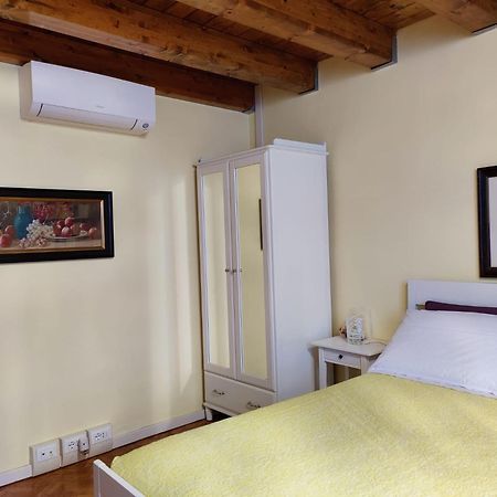 Отель La Casa Di Orsola Флоренция Экстерьер фото