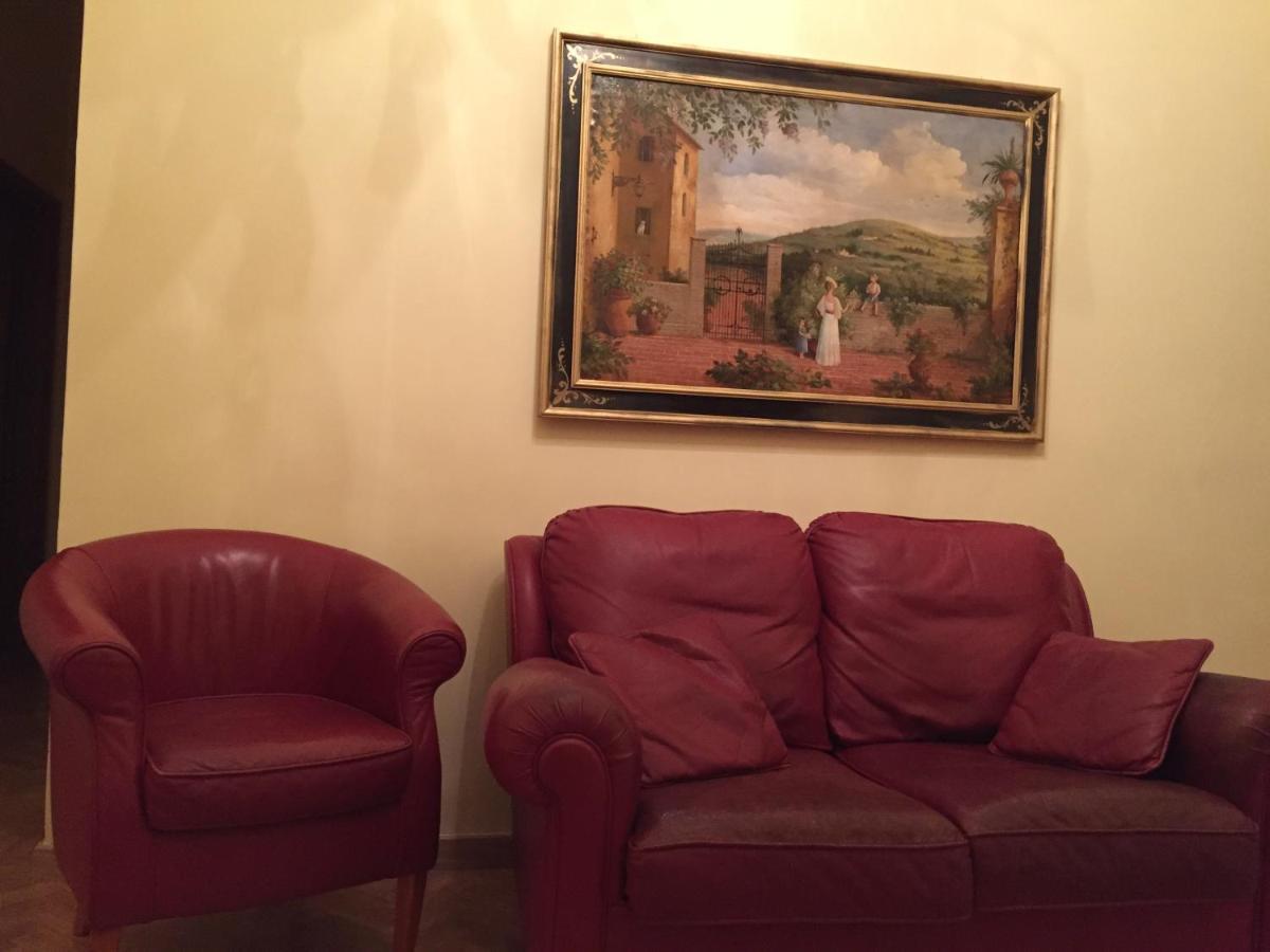 Отель La Casa Di Orsola Флоренция Экстерьер фото